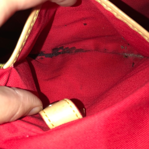 Dooney & Bourke - Picture 4 of 6